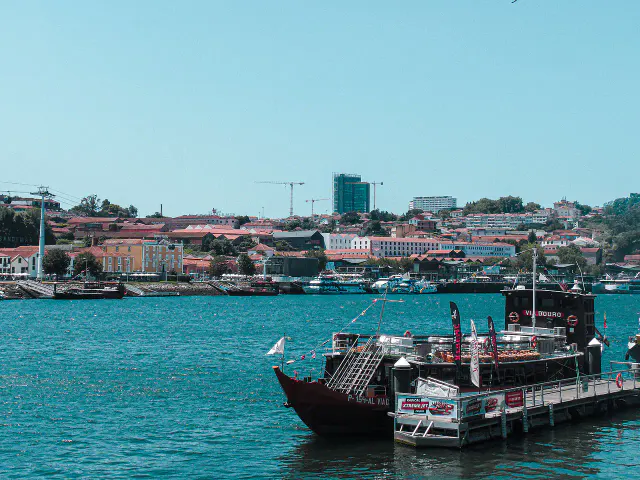 Ribeira di Porto e barche sul fiume Douro